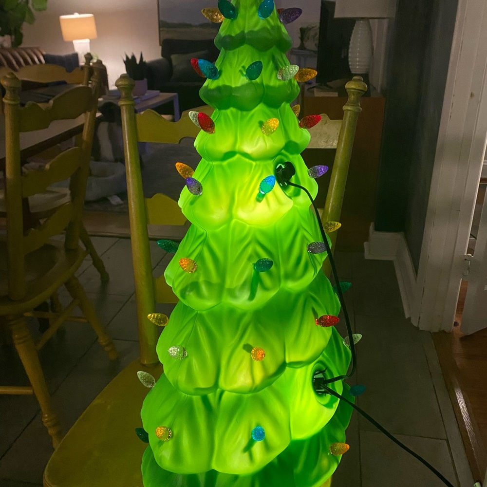 Plastic Blow Mold Lighted Christmas Tree 27” - Picture 8 of 10